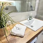 Apartament Mewa Gardenia Z Widokiem Na Morzem 20m Od Plaży Epapartamenty *